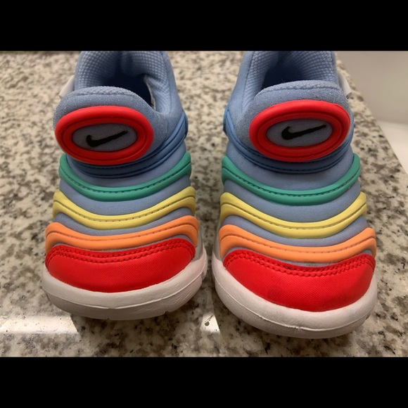 nike dynamo free rainbow